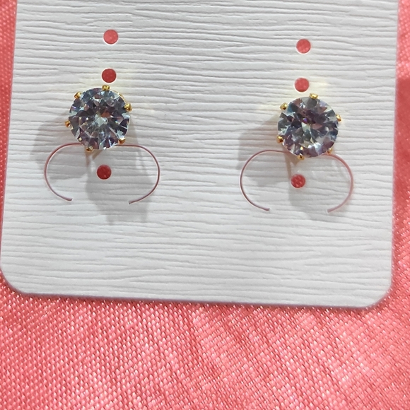 2 in 1 Butterfly Earring 💙 - Picture 7 of 9